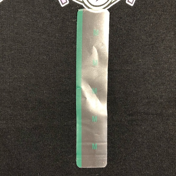 NWT Women’s Disney Sweater - Picture 2 of 7